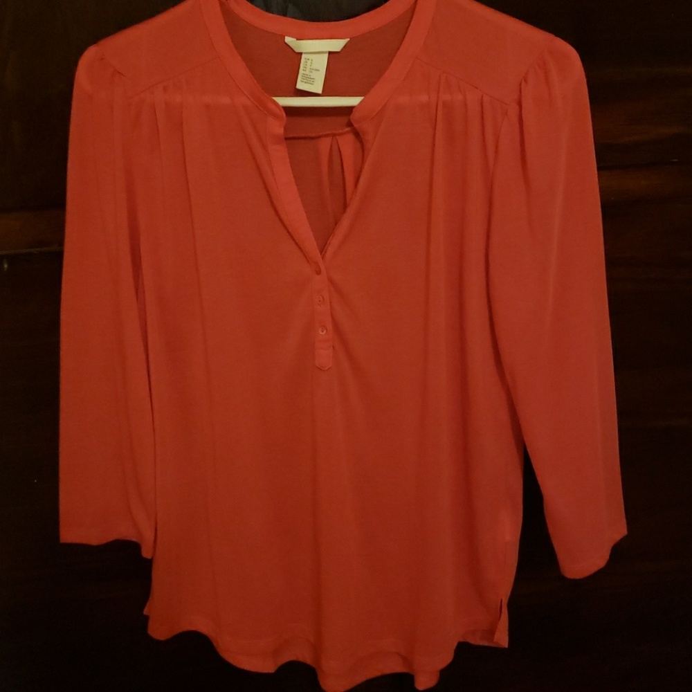 EUC 3/4 sleeved top